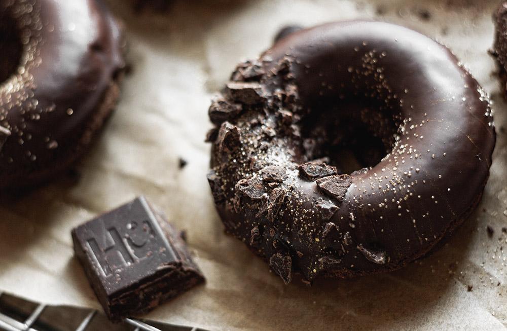 PALEO PEPPERMINT MOCHA DONUTS